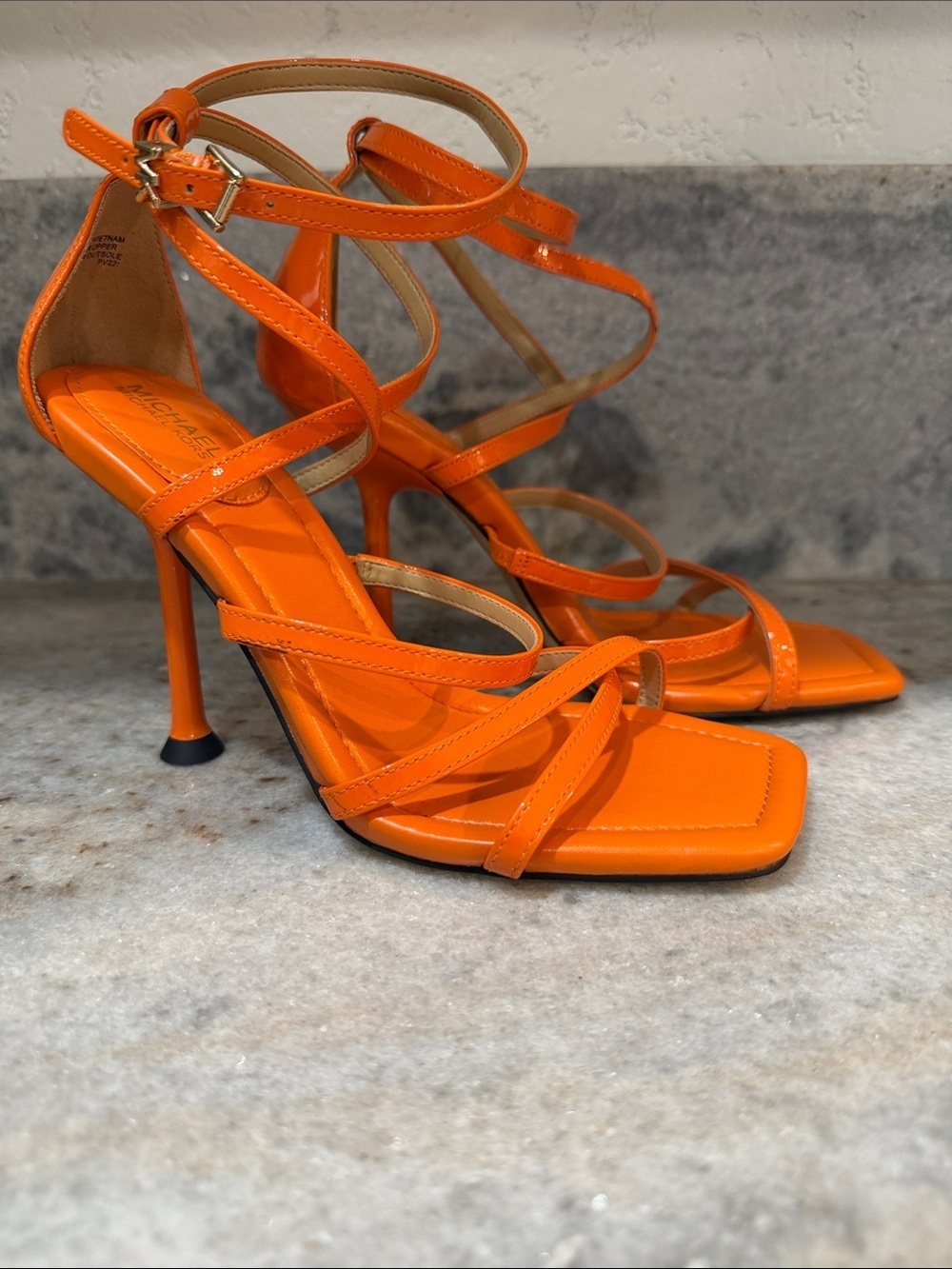 NWT Michael Kors Imani Patent Leather Strappy Orange Sandal - Picture 4 of 7